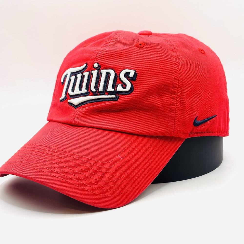 VINTAGE Minnesota Twins Hat Cap Mens Strap Back Red Logo Baseball MLB Nike Team